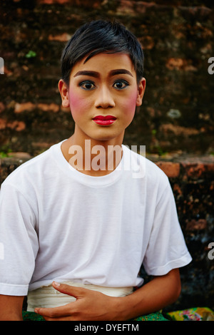 Thailand, Sukhothai, Sukhothai historischen Park, Wat Sa Sri, traditionelle Tänzer Stockfoto