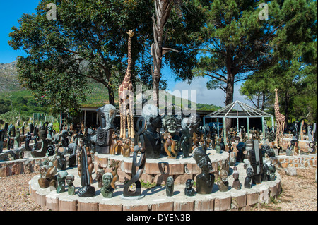 Simbabwe Stein Skulpturen ausgestellt im Freien, Kap-Halbinsel, Südafrika Stockfoto