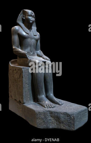 Sitzende Kolossalstatue des ein ägyptischer Pharao. Möglich Amenemhets II (1919-1885 v. Chr. Stockfoto