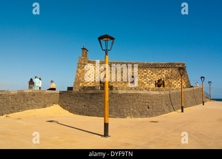 Castillo San Gabriel Burg, Gehäuse Museo de Historia de Arrifice, Stadtmuseum, Arrecife, Lanzarote, Kanarische Inseln, Spanien Stockfoto