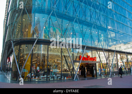 Yorker Jugend Mode Shop außen, Vörösmarty ter Platz, Belvaros, Budapest, Ungarn, Mitteleuropa Stockfoto