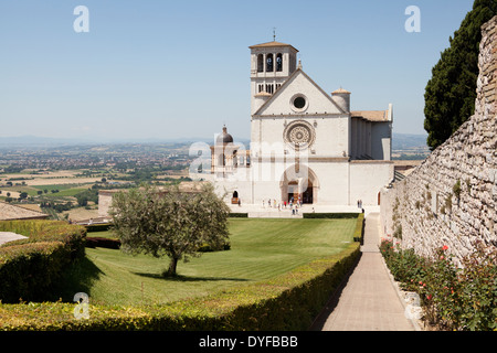 Die Basilica di San Francesco oder die Basilika des Heiligen Franziskus von Assisi, Assisi, Umbrien, Italien Stockfoto