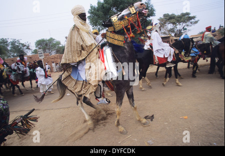 Durbar Fantasia Festival. Traditionelle Husa-Hommage an den Emir von Kano. Kano, Nigeria Stockfoto