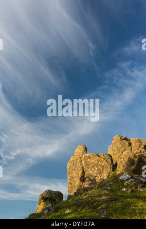 Die unverwechselbaren auswarfen Ausläufer der Walltown Felsen in der Nähe von Greenhead Hadrianswall Landes, Northumberland, England Stockfoto