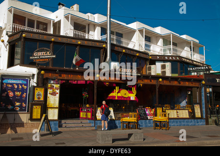 Restaurants, Avenida de Las Playas Hauptstraße, Puerto del Carmen, Lanzarote, Kanarische Inseln, Spanien, Europa Stockfoto