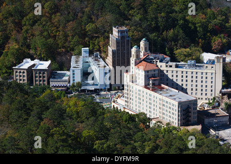 USA, Arkansas, heiße Quellen, erhöhten Blick auf die Stadt von Hot Springs Mountain Tower Stockfoto