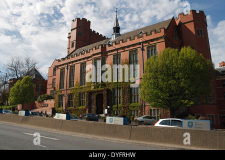 Die Firth Gerichtsgebäude Universität Sheffield, England, aus rotem Backstein Architektur Stockfoto