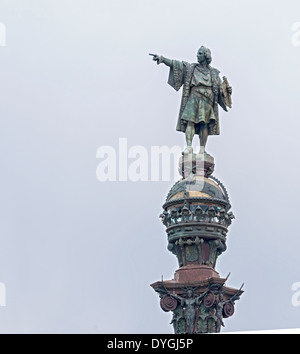 Turm von Columbus befindet sich im Plaza del Portal De La Pau in Barcelona, Spanien Stockfoto