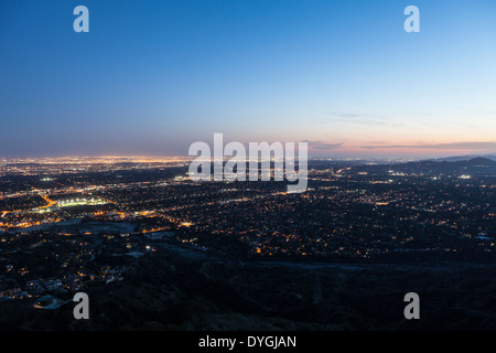 Abenddämmerung Himmel über Los ANgeles, Pasadena und Glendale in Südkalifornien. Stockfoto