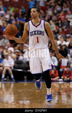 14. April 2014: Philadelphia 76ers bewachen Michael Carter-Williams (1) in Aktion während der NBA-Spiel zwischen den Boston Celtics und die Philadelphia 76ers im Wells Fargo Center in Philadelphia, Pennsylvania. Die 76ers gewann 113-108. Christopher Szagola/Cal-Sport-Medien Stockfoto