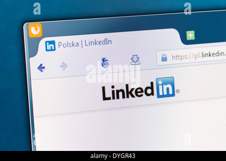 Bełchatów, Polen - 11. April 2014: Foto von Linkedin soziale Netzwerk Homepage auf einem Bildschirm. Stockfoto