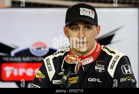 16. April 2014 - ft. Worth, Texas, USA - Apr.16, 2014. Ft. Worth, Tx. Graham Rahal spricht während einer Pressekonferenz im Rahmen der IndyCar Racing League-Testfahrten auf dem Texas Motor Speedway in ft. Worth, Tx. (Credit-Bild: © Ralph Lauer/ZUMAPRESS.com) Stockfoto