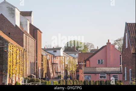 19. Jahrhunderts umgewandelt Industriebauten, Freizeit, Einkaufen, wohnen, kulturelle Nutzung, Snape Maltings, Suffolk, England Stockfoto