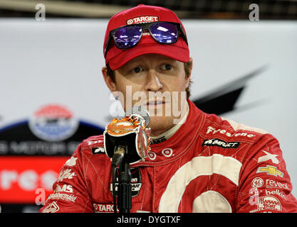 16. April 2014 - ft. Worth, Texas, USA - Apr.16, 2014. Ft. Worth, Tx. Scott Dixon spricht während einer Pressekonferenz im Rahmen der IndyCar Racing League-Testfahrten auf dem Texas Motor Speedway in ft. Worth, Tx. (Credit-Bild: © Ralph Lauer/ZUMAPRESS.com) Stockfoto