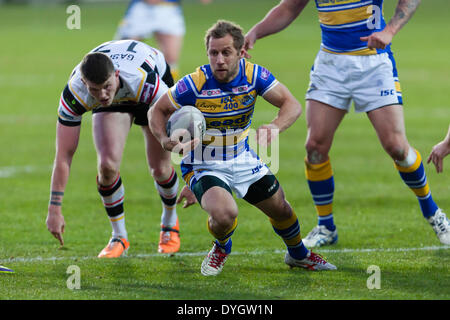 Bradford, UK. 17. April 2014. Rob Burrow in Aktion während des Super League-Spiels zwischen Bradford Stiere und Leeds Rhinos aus Odsal Stadion. Bildnachweis: Aktion Plus Sport/Alamy Live-Nachrichten Stockfoto