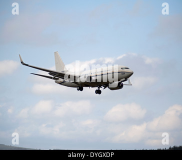 Boeing C-40A Clipper N ° 16-6695 US NAVY Ansatz zur RAF Lossiemouth Schottland. SCO 9046 Stockfoto