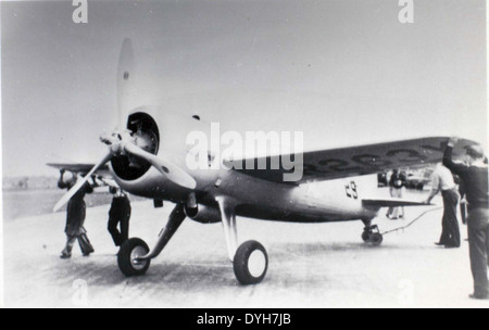 Die Laird-Turner 14 (LTR-14), auch als „PESCO Special“ bezeichnet, war ein legendäres Flugzeugmodell, das von E.M. Laird und Lawrence W. Brown entwickelt wurde. Angetrieben durch den Pratt & Whitney R-1830 Twin Wasp-Motor war er ein wichtiger Konkurrent im Luftsport, bekannt für seine Geschwindigkeit und Leistung in den 1930er Jahren Stockfoto