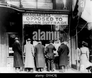 NATIONALEN Verband im Gegensatz zu WOMAN SUFFRAGE Büro in New York über 1911 Stockfoto