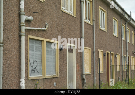 Wohnsiedlung in Gowanhill Gärten, Raploch in der Nähe von Tropf-Straße vor dem Abriss. Stockfoto