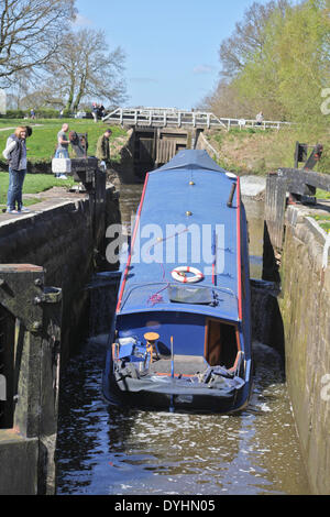 Chorley, Lancashire, Uk. 18. März 2014.  Kanal-Barge geerdet auf Schloss Cill nach Schloss scheitern. Bildnachweis: Sue Burton/Alamy Live-Nachrichten Stockfoto