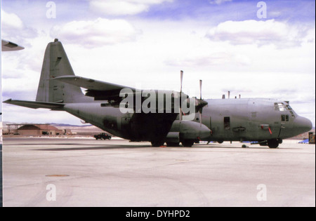 Lockheed AC-130U, 89-0512, Nellis AFB, 24. April 97, Schroder über Mutza Stockfoto