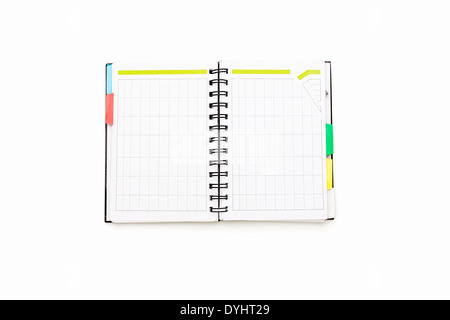 Öffnen Sie leere Terminplaner mit Bindemittel, isoliert auf weiss. Stockfoto