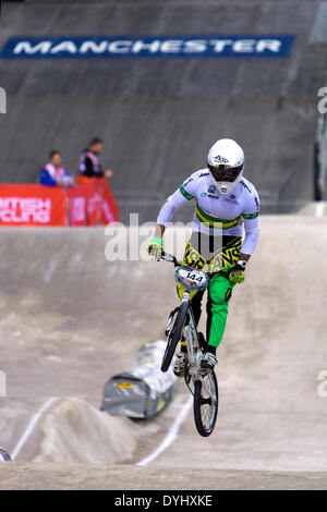 Manchester, UK. 18. April 2014. Anthony DEAN P 144 Elite Herren Zeitfahren letzte UCI BMX Supercross World Cup Manchesters National Cycling Centre England, UK-Credit: Simon Balson/Alamy Live News Stockfoto