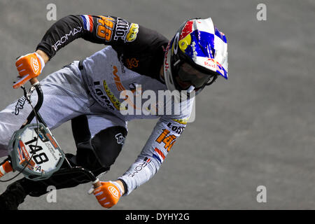 Manchester, UK. 18. April 2014. Twan Van GENDT P 148 Elite Herren Zeitfahren letzte UCI BMX Supercross World Cup Manchesters National Cycling Centre England, UK-Credit: Simon Balson/Alamy Live News Stockfoto