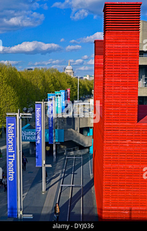 Das National Theatre, South Bank, London, England, Vereinigtes Königreich Stockfoto