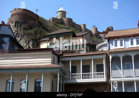 Narikala Festung mit Blick auf Abanotubani Bezirk in der Kala alten Teil von Tiflis der Hauptstadt der Republik Georgien Stockfoto