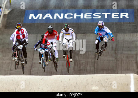 Manchester, UK. 18. April 2014. England, UK Credit Center Elite Herren Qualifikation Run 1 Hitze 3 UCI BMX Supercross World Cup Manchesters nationalen Radsport: Simon Balson/Alamy Live-Nachrichten Stockfoto
