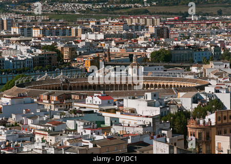 Panorama Ansicht und Stierkampfarena, Sevilla, Region von Andalusien, Spanien, Europa Stockfoto