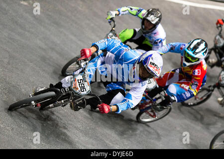 Manchester, UK. 18. April 2014. Gonzalo MOLINA P 595 Elite Herren Qualifikation laufen 3 Heat 1 UCI BMX Supercross World Cup Manchester nationalen Radsport Zentrum England, UK-Credit: Simon Balson/Alamy Live-Nachrichten Stockfoto