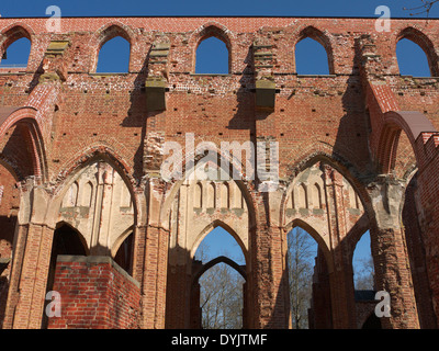 Ruinen der gotischen Kathedrale InToome Hill in Tartu, Estland, Europa Stockfoto