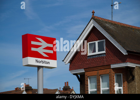 Norbiton Railway Station Zeichen Stockfoto