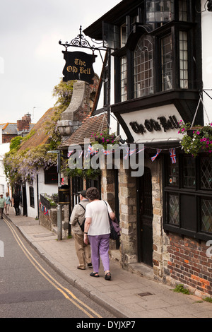 Großbritannien, England, East Sussex, Roggen, High Street, The Old Bell Gastwirtschaft Stockfoto