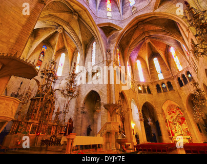 Innenansicht der Nostra Senyora Dels Dolors Kirche in Manacor auf Mallorca, Balearen, Spanien Stockfoto