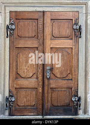 verschlossenen Türen an der Burg Český Krumlov Stockfoto