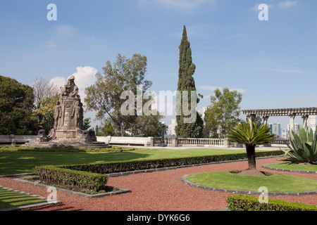 Formaler Garten im Schloss Chapultepec - Bosque de Chapultepec, Miguel Hidalgo, Mexiko-Stadt, Distrito Federal, Mexiko Stockfoto