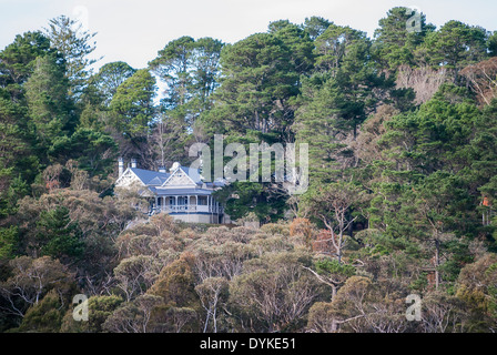 Eine herrlichen Landhaus inmitten von Buschland in den wunderschönen Blue Mountains westlich von Sydney Australia Stockfoto