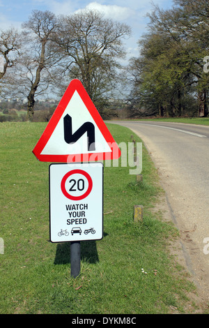 20 Meilen pro Stunde Straße unterzeichnen in Richmond Park Surrey UK Stockfoto