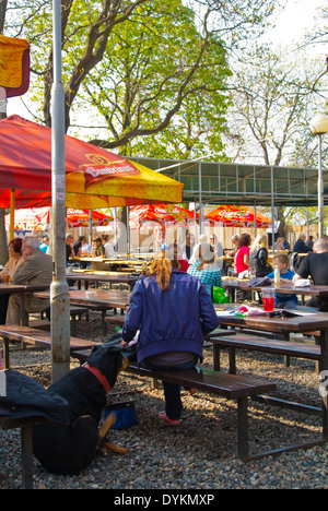 Bier Garten, Riegrovy Sady Park, Vinohrady, Prag, Tschechische Republik, Europa Stockfoto