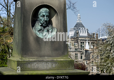 Denkmal für George Buchanan (1506 - 82), schottische Historiker und humanistischer Gelehrter in der greyfriars Kirkyard, Edinburgh, Schottland, Großbritannien. Stockfoto