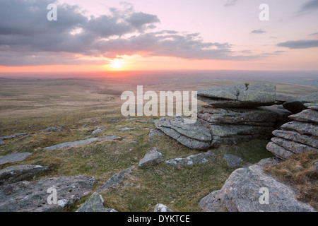 Sonnenuntergang von Mühle Tor Dartmoor Nationalpark West Devon Uk Stockfoto