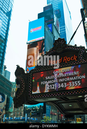 Beleuchteten Werbetafeln & Glasbauten, Times Square New York City Stockfoto