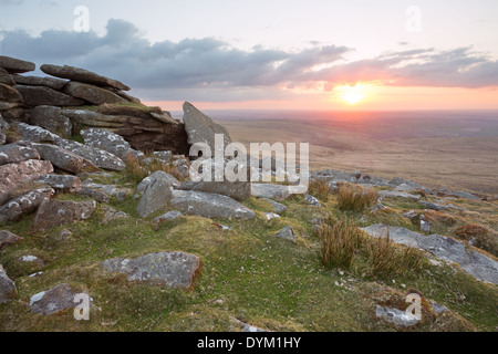 Sonnenuntergang von Mühle Tor Dartmoor Nationalpark West Devon Uk Stockfoto