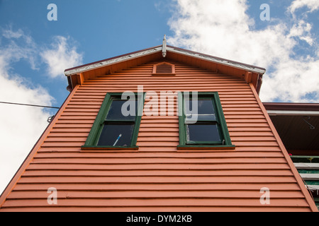 Der Giebel eines Hauses in Central Tilba, Australien Stockfoto