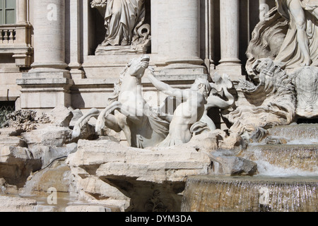 Detail der Trevi-Brunnen in Rom, Italien Stockfoto