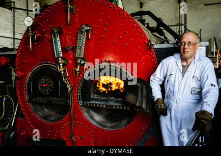 Kessel, Heizer, Crofton Lichtstrahl Dampfmaschine Stockfoto