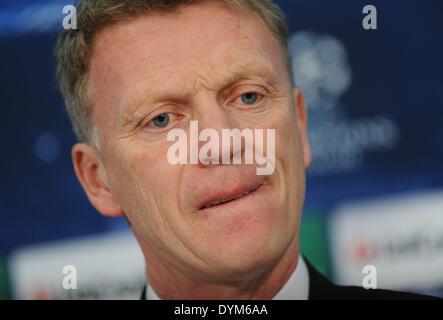 Datei - eine Archiv Bild datiert 8. April 2014 zeigt Trainer der englischen Premier League-Klub Manchester United, David Moyes, hielt eine Pressekonferenz in Allianz Arena in München. Foto: ANDREAS GEBERT/DPA Stockfoto